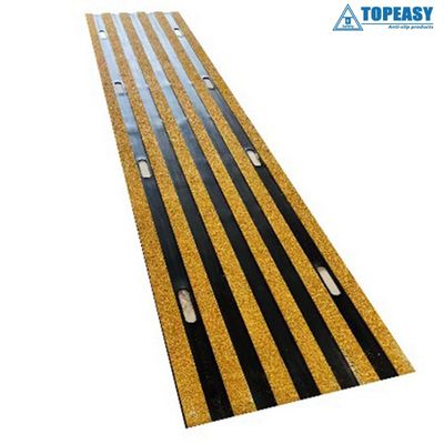 Anti-slip pipewalker pipe walk easier heavy duty roll up safety mats used on pipe oil and gas industry offshore plate