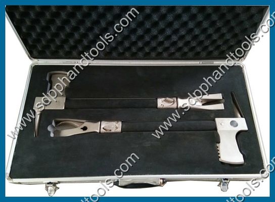 Pry axe with standard claw, handle with a no-slip grip, Size: 28" extended, 18" closed, high quality alloy steel