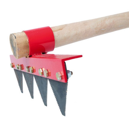 wildfire rake-forest fire tool, 4 teeth rake with 60" ash wood handle, China manufacturer high quality